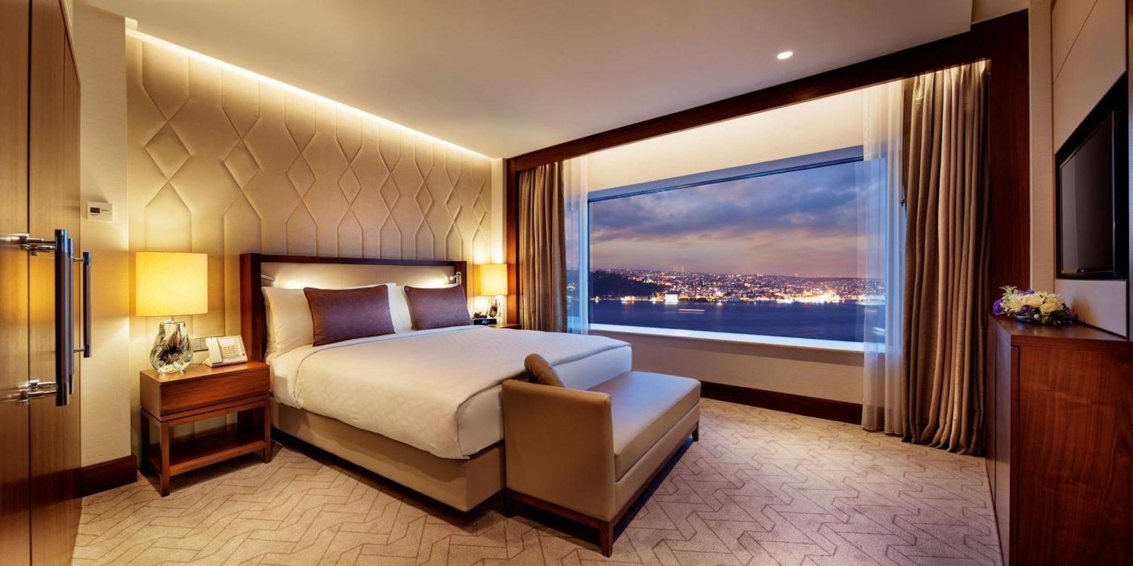 كونراد إسطنبول البوسفور (Conrad Istanbul Bosphorus)