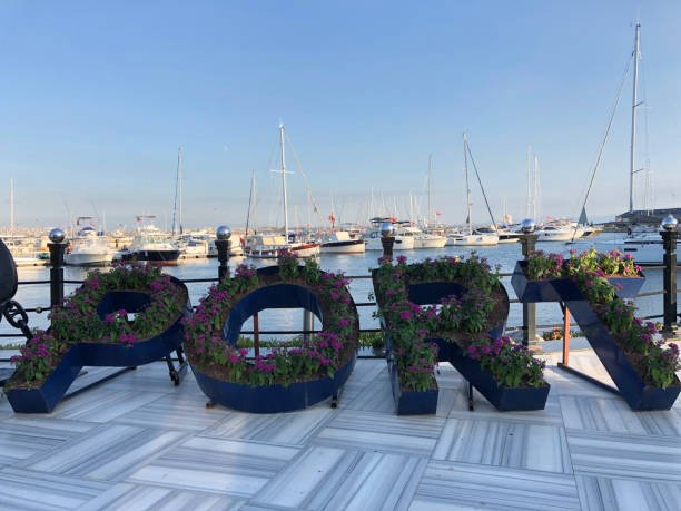 فعاليات وانشطة فيا بورت توزلا مارينا 