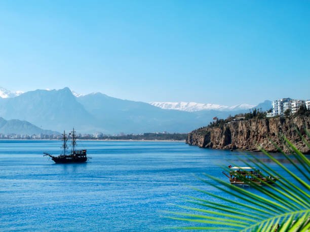 رحلة السفينة في انطاليا