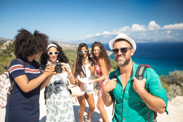 الفرق بين الرحلات الخاصة والجماعية